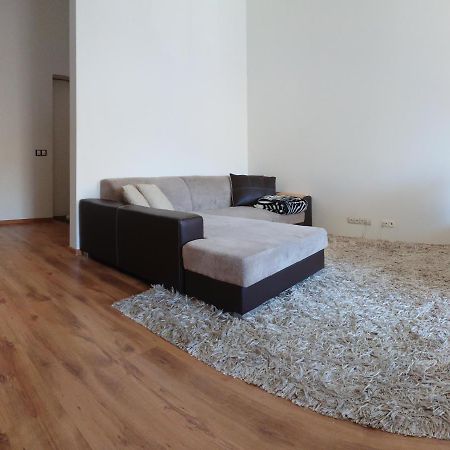 City Centre Kreutzwaldi apartment Tallinn Buitenkant foto