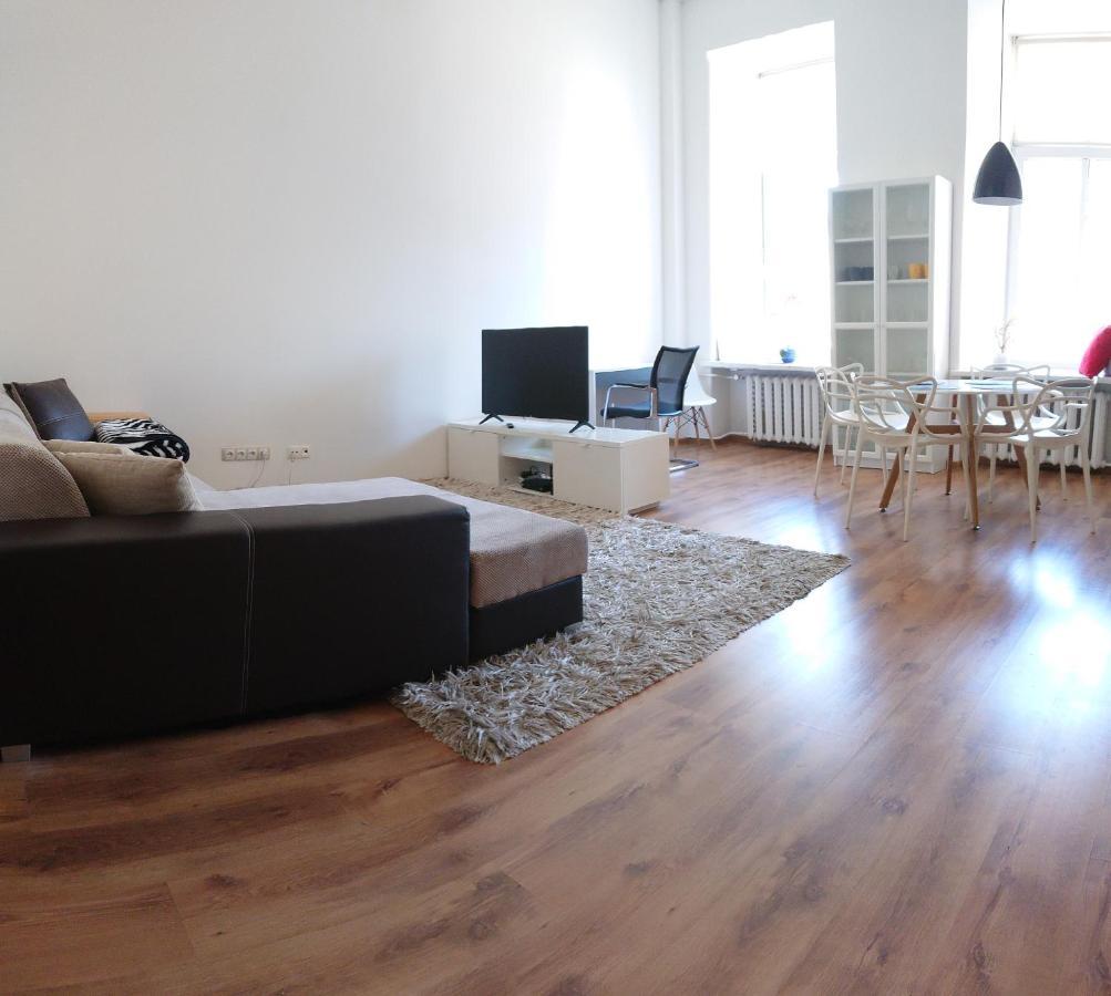 City Centre Kreutzwaldi apartment Tallinn Buitenkant foto